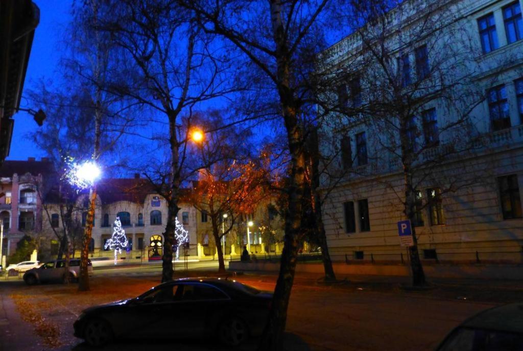Konzul -Top Apartment, Strict Center, Parking Osijek Extérieur photo