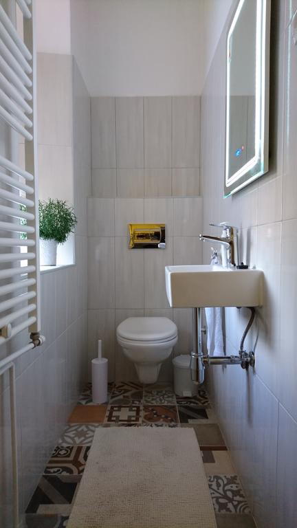 Konzul -Top Apartment, Strict Center, Parking Osijek Extérieur photo